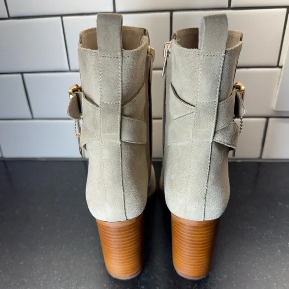 COACH Olivia Suede Bootie Women's Boots Oat Color Size 6.5 Heel Side Zip Gold - Picture 8 of 14
